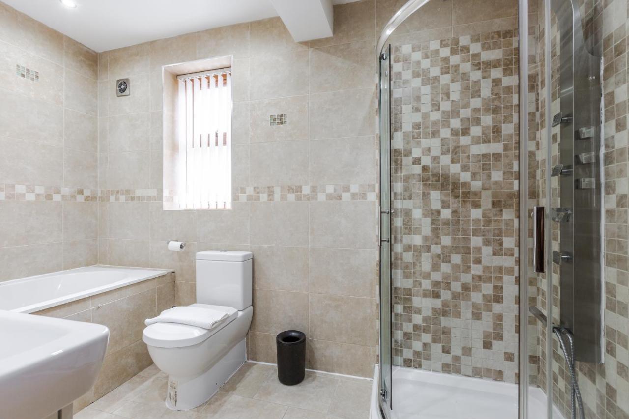 Albert - 5 Bedrooms Sleeps 11 Parking Wi-Fi Contractors Preston  Exteriér fotografie